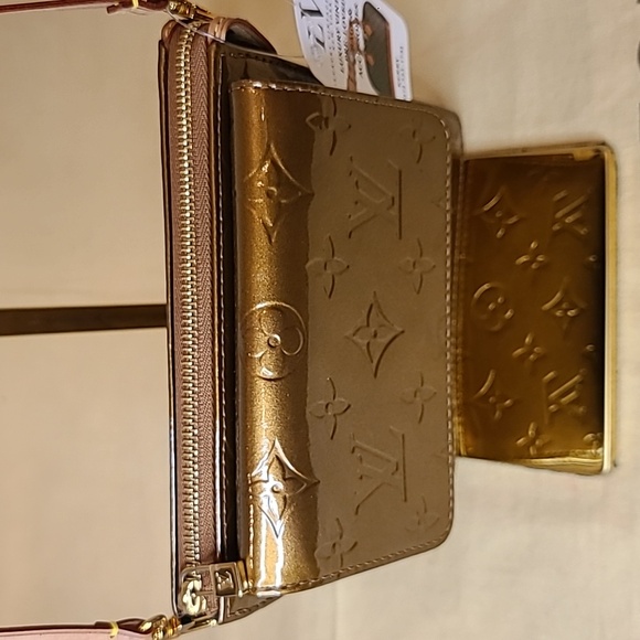 LOUIS VUITTON VINTAGE 2001 RARE FIND MONOGRAM VERNIS MOTT BAG NO LONGER PRODUCED - Picture 7 of 17